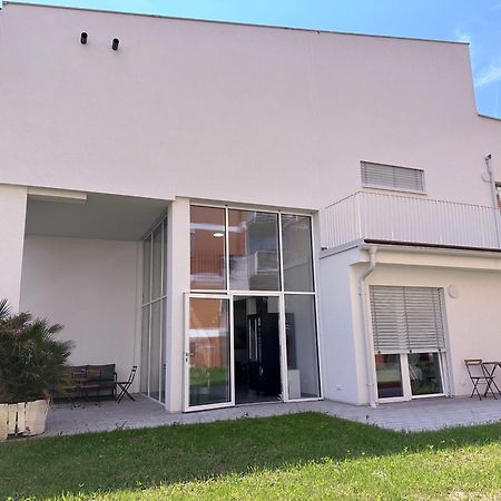 Grazora Living Apartments エクステリア 写真